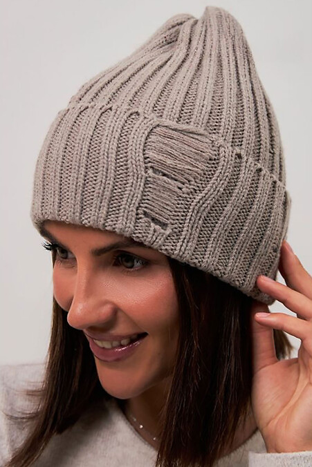 Beżowa czapka damska z dzianiny z klapą - #4496497