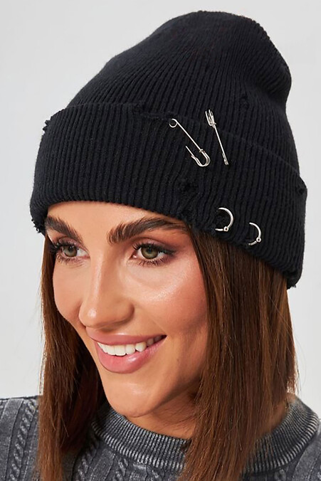 Damska czapka Bayer w kolorze czarnym z ozdobnymi pierścieniami - #4496560