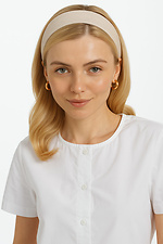 Beżowy